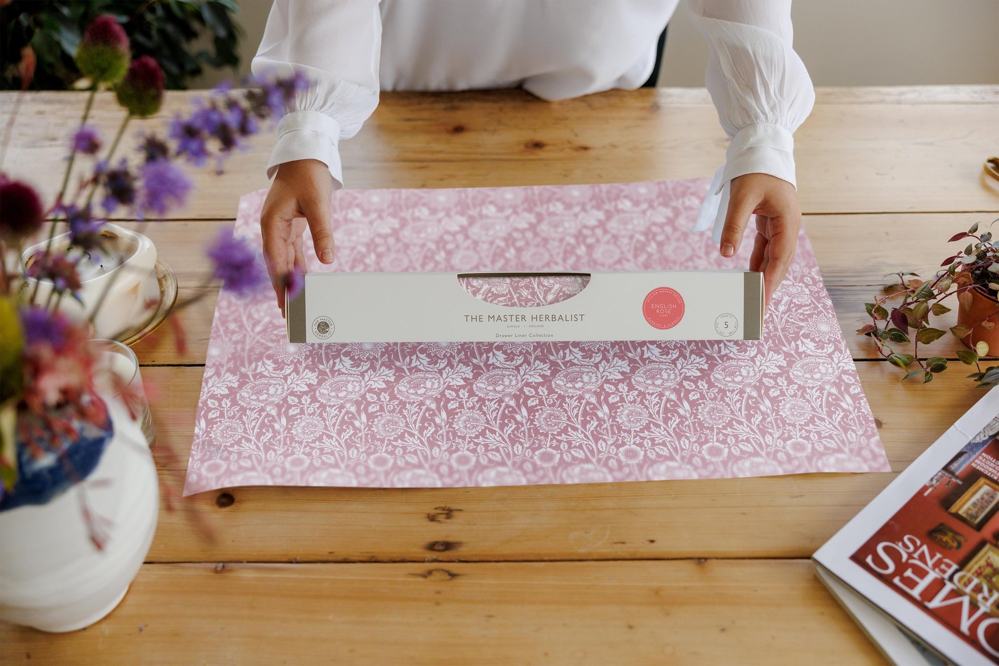 VTG Scented Drawer liner Rose Floral Print Perfumed Pink English Shelf  Paper 5pk