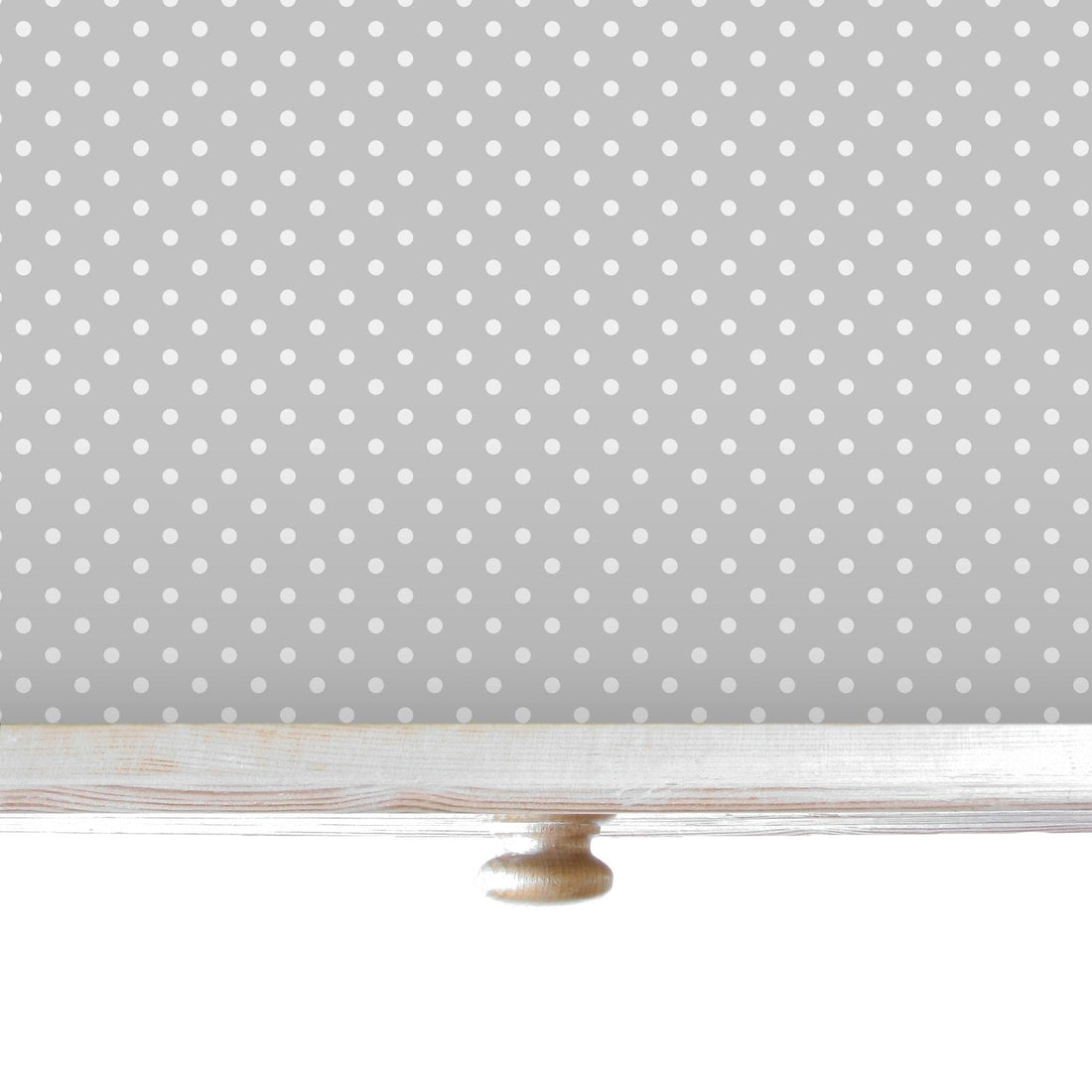 THE MASTER HERBALIST Wipe Clean Drawer Liners Wipe Clean & Unscented Drawer Liners in a SOFT GREY POLKA DOT Design