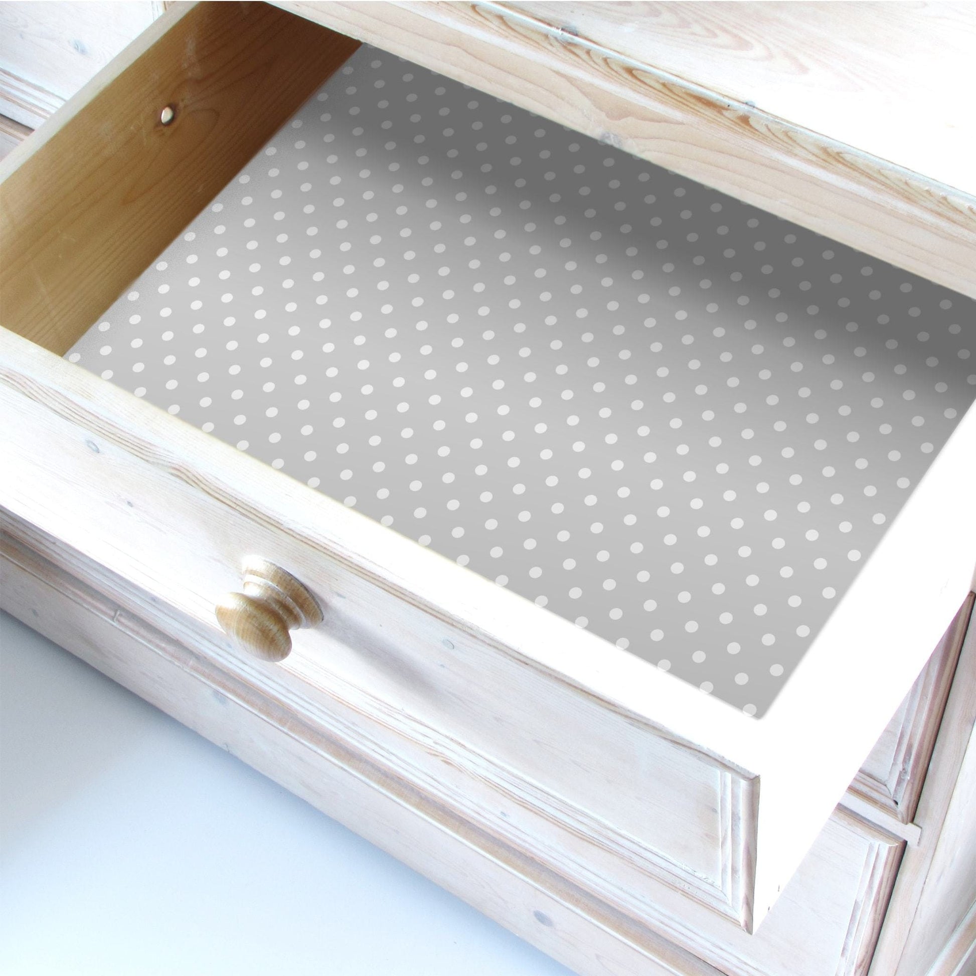 THE MASTER HERBALIST Wipe Clean Drawer Liners Wipe Clean & Unscented Drawer Liners in a SOFT GREY POLKA DOT Design